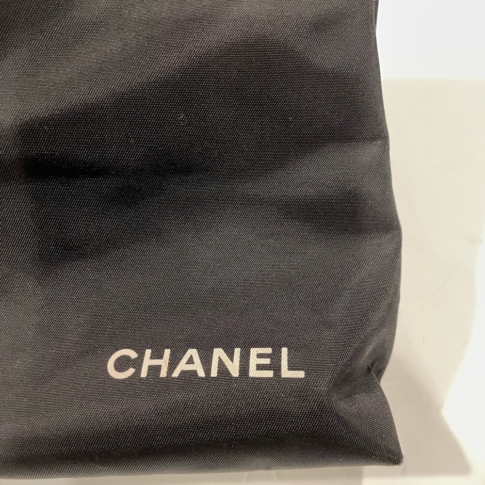 💯 Chanel Makeup Bag - Picture 6 of 12